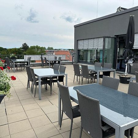 Hotel Efcannos Vechelde Buitenkant foto